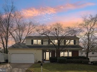 722 Cornwallis Dr, Mount Laurel, NJ 08054