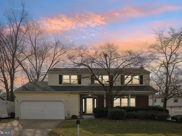 722 Cornwallis Dr, Mount Laurel, NJ 08054