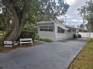 812 W Colonial Cir, Daytona Beach, FL 32117