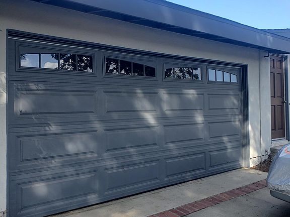 3rd image of 729 N Myrtlewood Ave