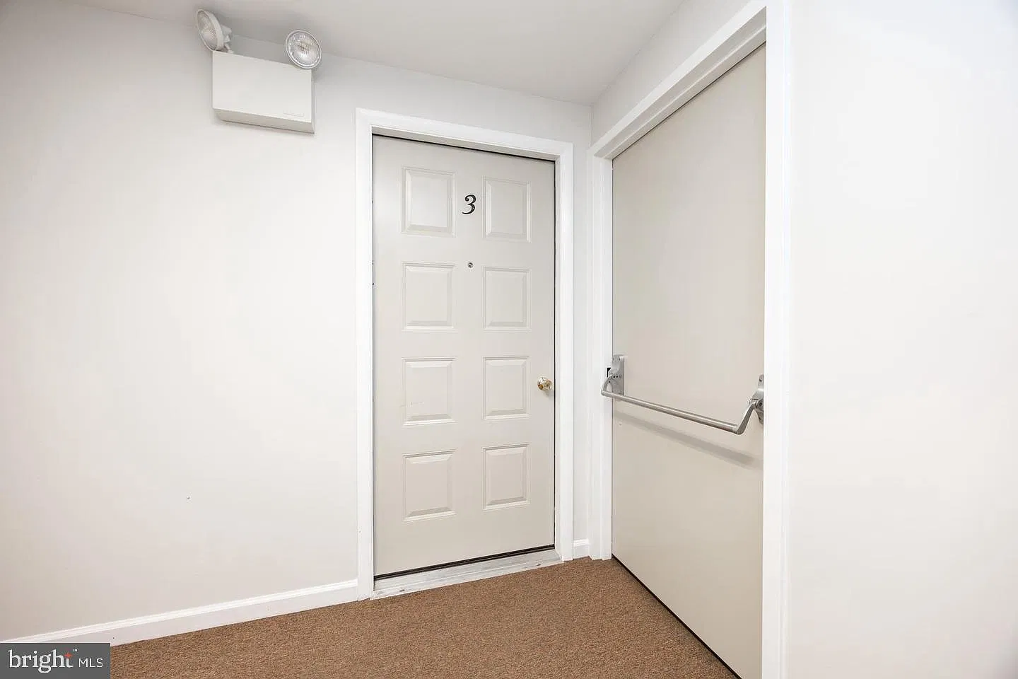 2 bed, 1.0 bath, 675 sqft, $1,350 — Photo 4