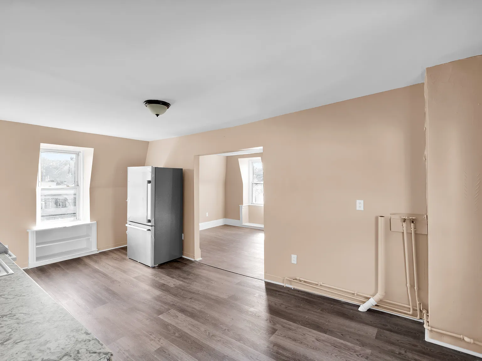 2 bed, 1150 sqft, $1,325 — Photo 2