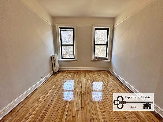 4th image of 30-70 34th St #2D