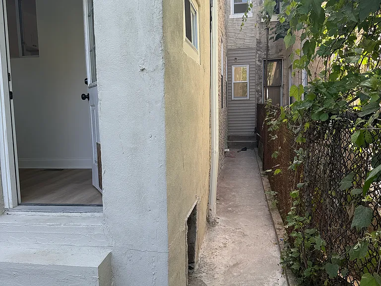 2235 N Van Pelt St — Photo 30