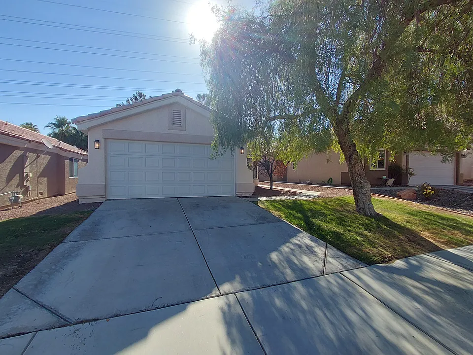 1152 Ekalaka Rd