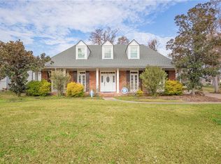 51 Rosedown Dr, Destrehan, LA 70047