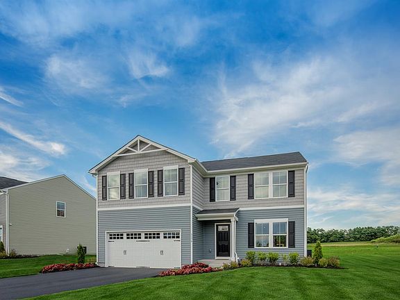 2nd image of 105 Twin Oaks Dr