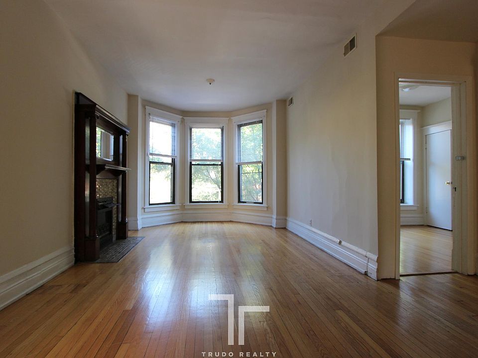 1st image of 645 W Oakdale Ave #Two
