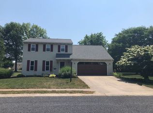 5857 Vaughn Rd, East Petersburg, PA 17520