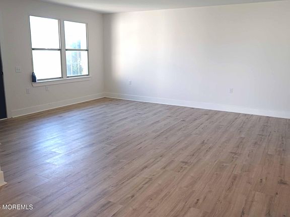 3rd image of 8B Spring Street #50