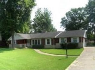 6811 Pinehurst Dr, Evansville, IN