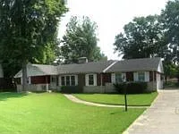6811 Pinehurst Dr photo 1