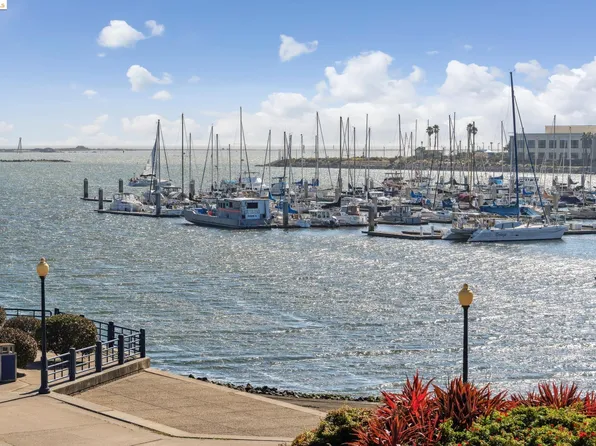 1205 Melville Sq APT 310, Richmond, CA 94804