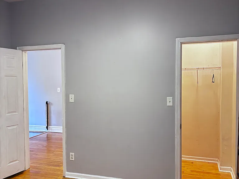 5617 S Calumet Ave — Photo 13