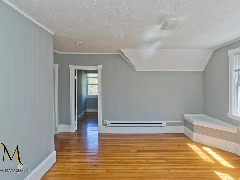 122 Fort Pleasant Ave #3 — Photo 6