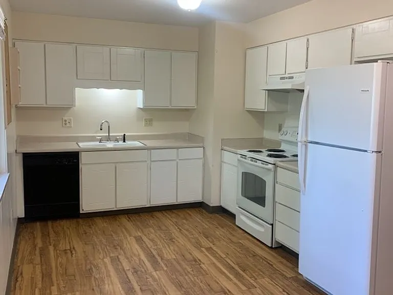 320 Del Clair Rd — Photo 5
