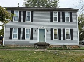 739 Tara Ct, Bowling Green, KY