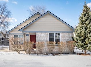 256 Crocker Blvd, Mount Clemens, MI 48043