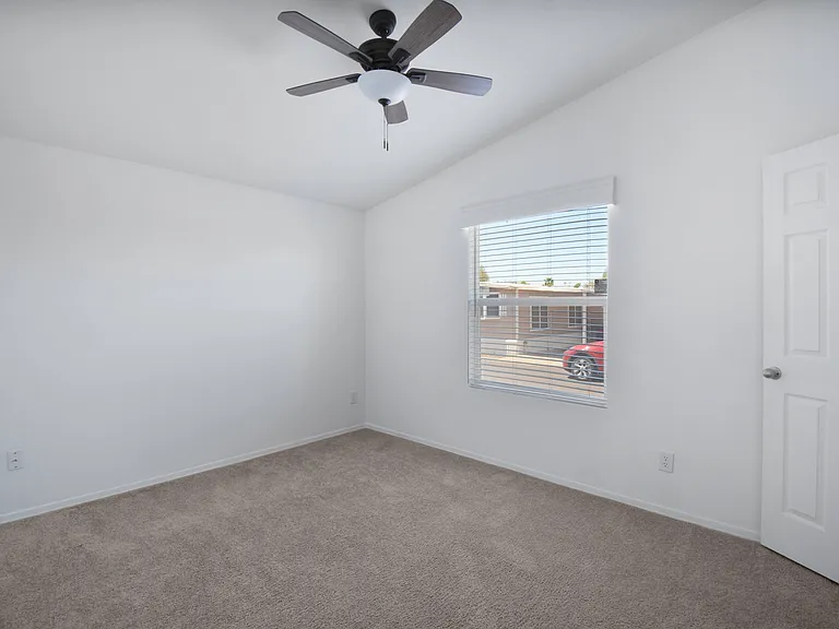 Paradise Groves Manufactured Home Community — Photo 45
