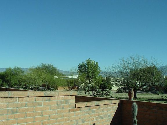 4th image of 617 W Via Rosaldo