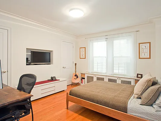 Sold by Sotheby's International Realty | media 20