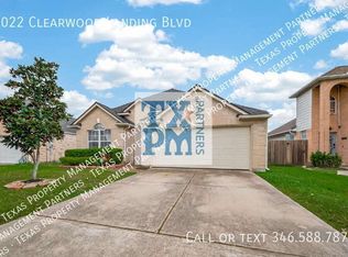 9022 Clearwood Landing Blvd, Houston, TX 77075