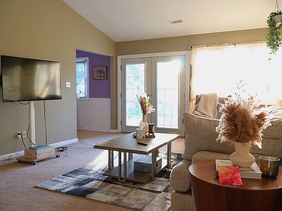 3rd image of 6331 Lakota Meadows Dr
