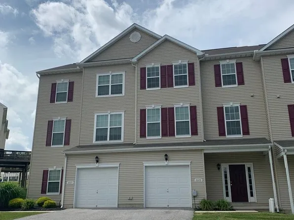 2223 Live Oak Ln, York, PA 17406