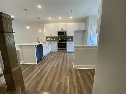 339 Old Grove Ln — Photo 4
