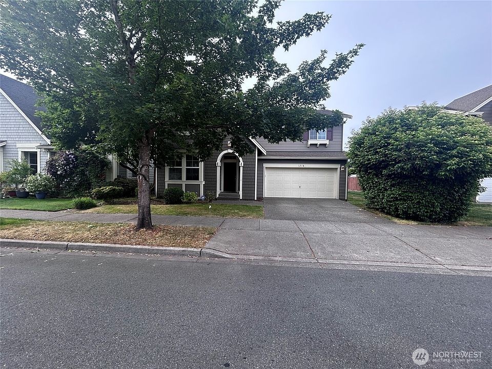 1st image of 1218 32nd Street NE