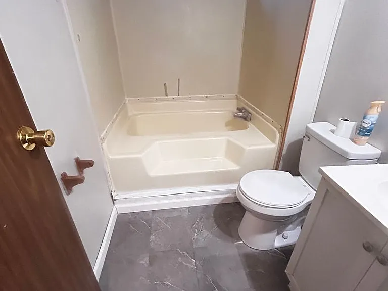 106 Courtillians Rd — Photo 5