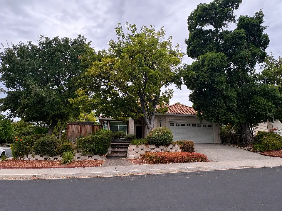4853 Wexler Peak Way