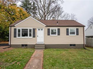 130 Round Hill Rd, Meriden, CT 06450