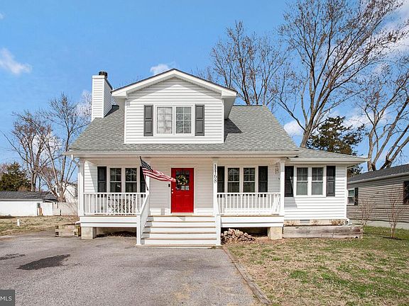 2nd image of 1168 Maple Ave