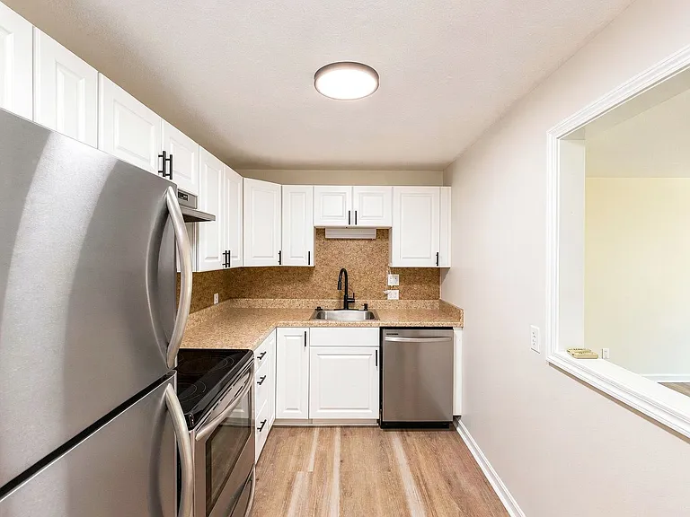 440 North Ave — Photo 5