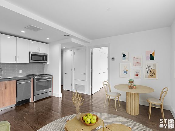 3rd image of 265 Washington Ave #4E