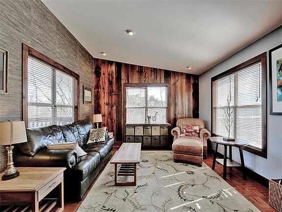 5th image of 18104 E Lakeview Dr