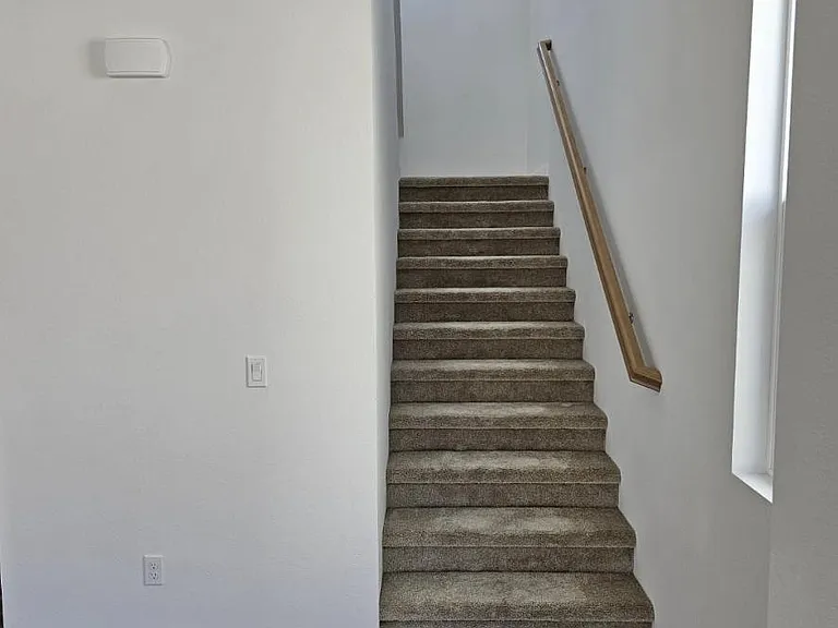 32192 Hillstone St — Photo 14