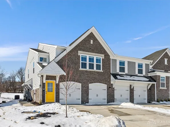 2727 Golden Leaf Dr #18-300, Beavercreek, OH 45431