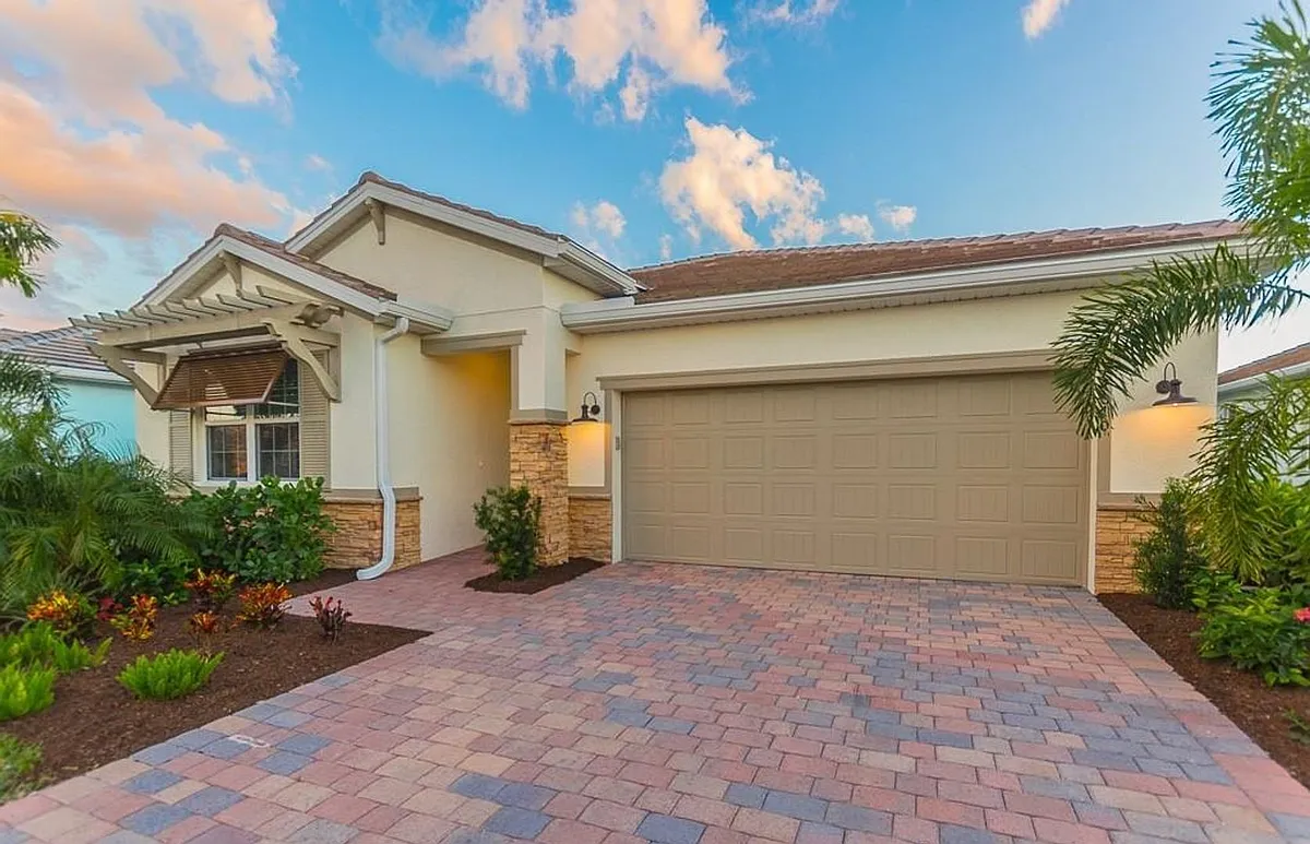 Building Photo - 14670 Catamaran Pl