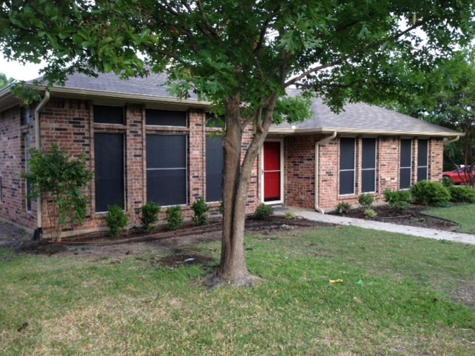 2nd image of 1512 River Hill Dr