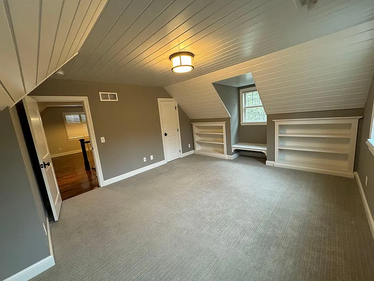 112 Oakwood Rd — Photo 18