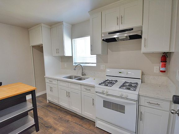 5th image of 9616 Gerald Ave