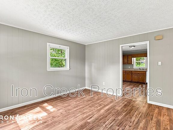 4th image of 250 Avena Rd #9