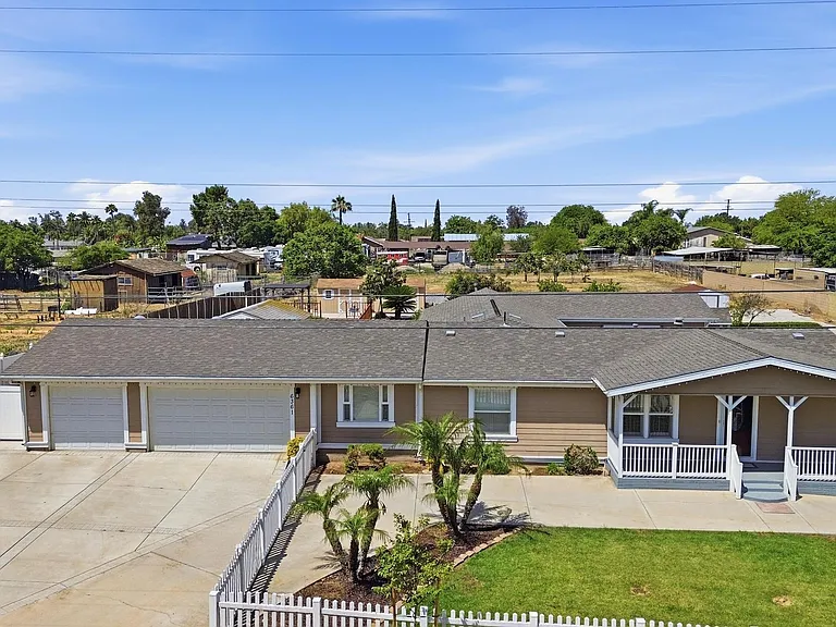 6361 Charles Ave #6361 CHARLES AVE — Photo 1