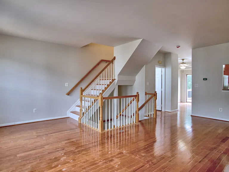 6285 Clay Pipe Ct — Photo 2