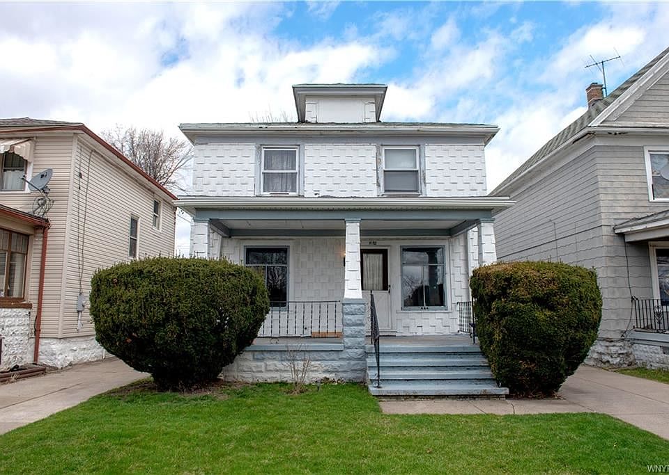 1st image of 44 Hennepin St