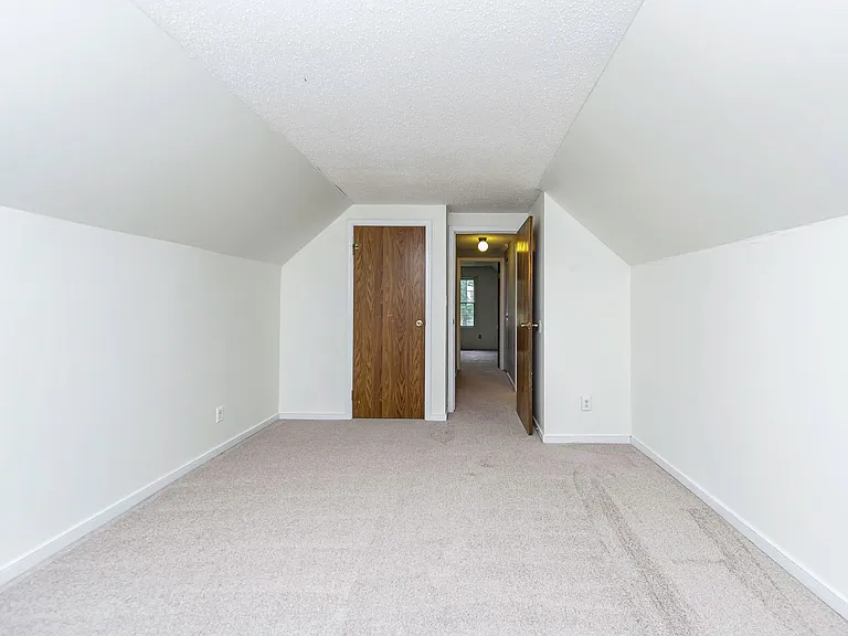 10504 Moorwood Ridge Cir — Photo 20