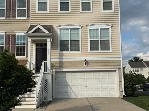 615 Ellison Dr, North Wales, PA 19454