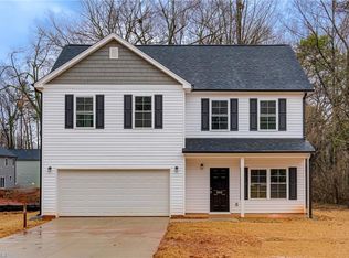 302 Denny Rd, Greensboro, NC 27405